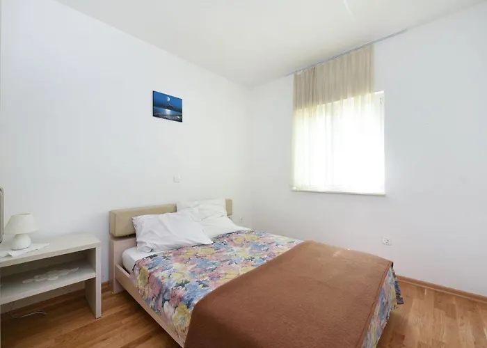 Apartamento By The Bibinje