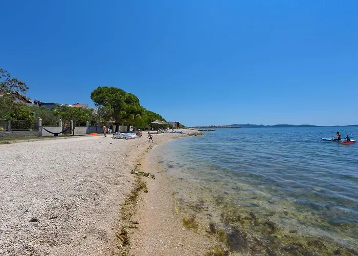 By The Апартаменты Бибинье