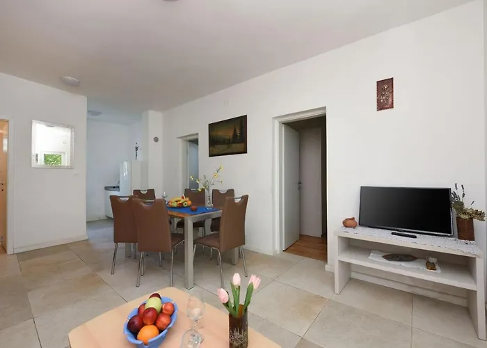 Appartement By The *