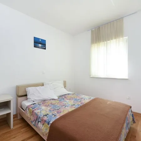 Apartment By The Bibinje
